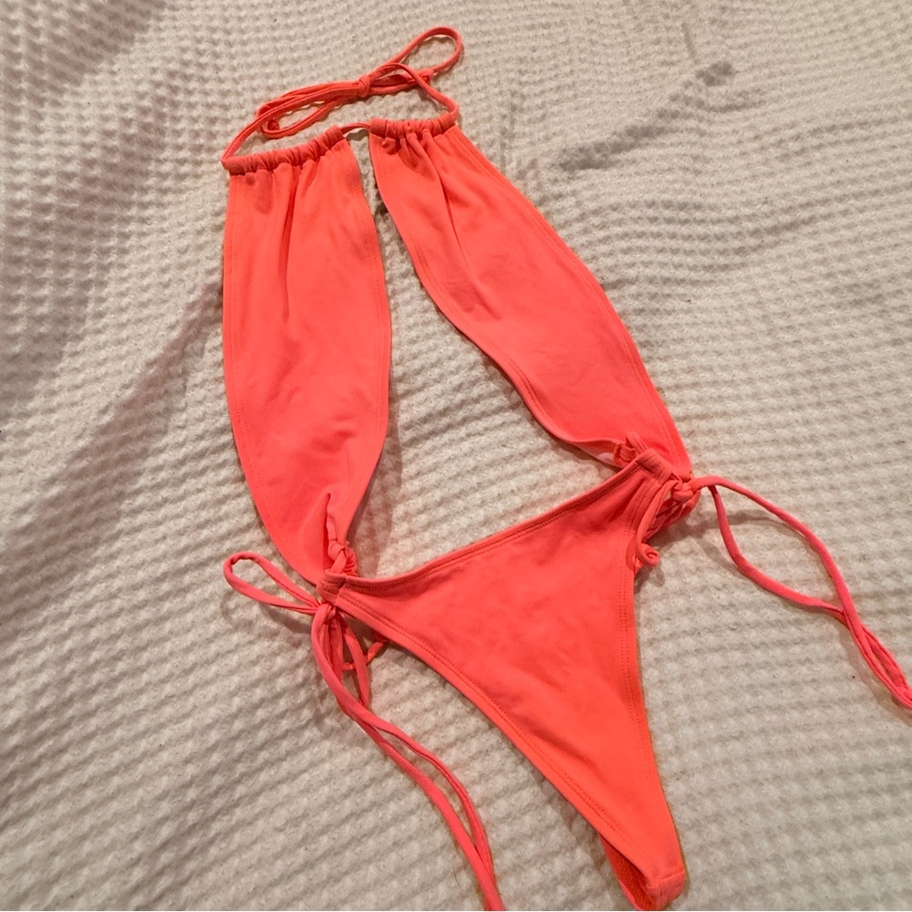 [Frederick’s of Hollywood] swimsuit
